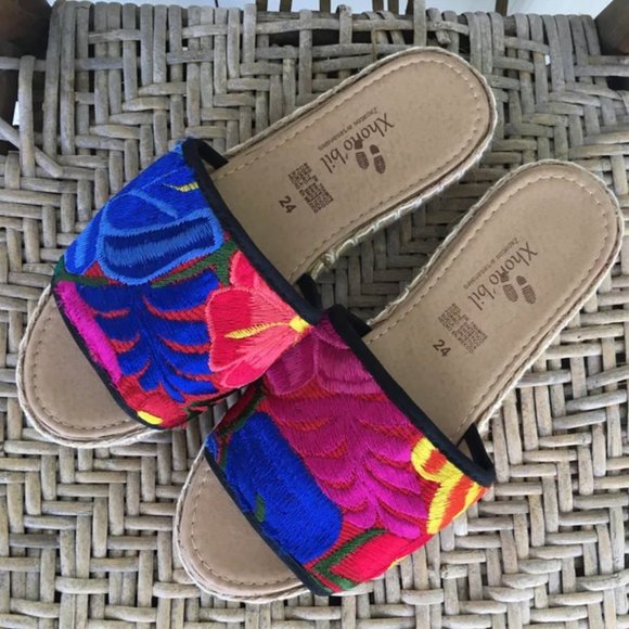 Handmade Mexican Embroidered Slide Sandals - Zapatos Artesanos - Size Womens 7 - Picture 1 of 3